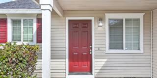 Beautiful 4BR/2BA Single-Level Home in Heart of McMinnville Gallery 3