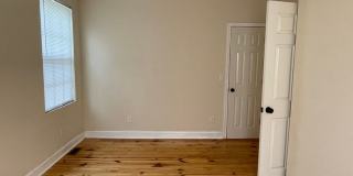 JUST REDUCED! Walk to the Stadium-Olympia! Gallery 23