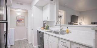 Austin Crest Apartments Gallery 7