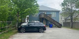 Beautiful modern upstairs condo with 2 full baths! Pet-friendly, with generous parking! Gallery 8