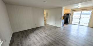 2 bedroom 1 bath duplex Gallery 3