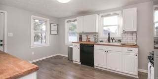 3 bedroom 3 bathroom Single Family Home Gallery 25