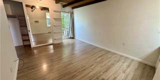 1815 Armour Lane Gallery 15