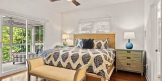 Furnished Pet-Friendly 30-Day Extended Stay Riverfront Condo Gallery 22