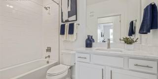 Victory Ridge 2 bedroom with garage! Gallery 25