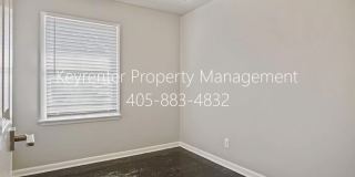 Cozy 3BD/1BTH Home Conveniently Located near I-240 & I-44 Gallery 20