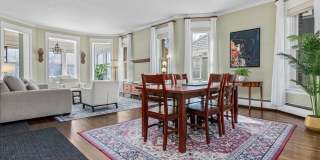Stunning 3 bedroom main floor unit in prime Saint Paul location. Gallery 6