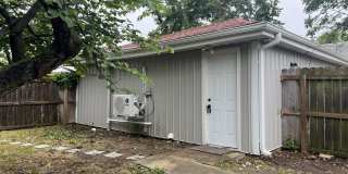 515 S Ellis Street Gallery 1