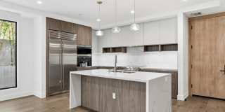 725 N Croft Ave unit: 110 Gallery 26