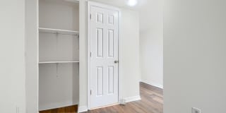 1138 W LOMBARD Street Gallery 16