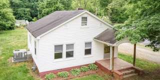 Cute and Tranquil 2 bed/1bath near Elon Gallery 1