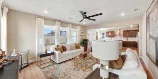 137 N Un St Gallery 25