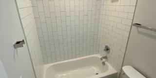 Room in 4 Bedroom Home at Edgerton Dr Gallery 28