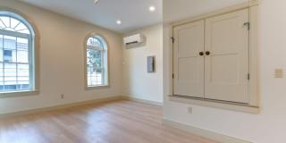 750 Main Street Gallery 13