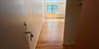 5424 Fifth Avenue Gallery 25