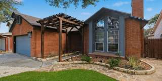Your Backyard Oasis—Pool & Lawn Service Included Gallery 3