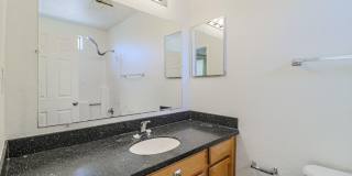 2/2 condo in the heart of Sunnyslope Gallery 9