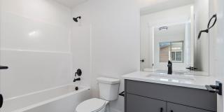BRAND NEW 3 bed 3.5 bath townhouse Gallery 21