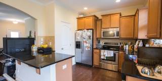 Application Pending--3 bedroom townhome just minutes from Duke!! Located in the popular Thompson Ridge Community! Gallery 4