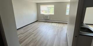 17731 Lakeshore Boulevard - 5 Gallery 1