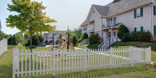 Riverwalk Gallery 28