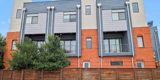 Modern Downtown SA Townhome | Rooftop Balcony, Private Garage & All Appliances Included Modern Downtown SA Townhome | Rooftop Balcony, Private Garage & All Appliances Included Gallery 1