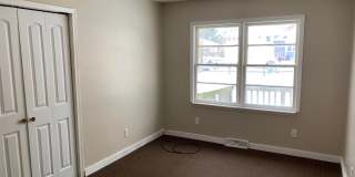 Lovely 3 Bedroom Southside Holland Gallery 3