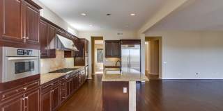 Beautiful 4 bedroom, 4.5 bathroom Home in the Varadero Community Gallery 34