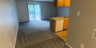 River Walk Apartments Gallery 24