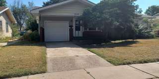 Spacious 3 bedroom / 1 bath home on South side Gallery 1