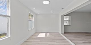 310 WESTWINDS DRIVE Gallery 22