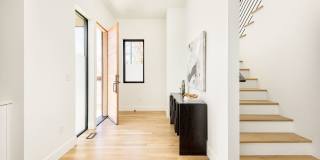 LUX 3BD, 4BA Sunnyside Home with Office and 2-Car Garage Gallery 3