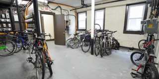 One Bedroom Comm @ Warren Brighton/Allston Gallery 8