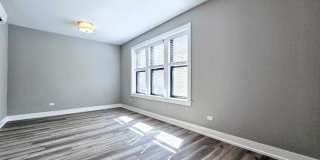 3935 N Janssen 3935 N Janssen Gallery 1