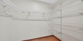 Spacious 6BR House in Lakewood Gallery 24