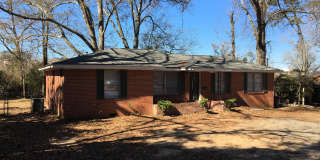 1208 Fairfield Dr Gallery 1