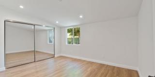 5423 Ash Street 1/2 Gallery 10