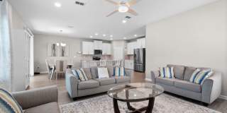Beautiful 4 Bedroom 2.5 Baths Homes Gallery 17