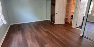 5633 INDEPENDENCE Circle Gallery 19