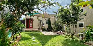 Beautiful 2 bed 1 bath home in University Heights Gallery 22