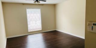3 bedrooms /2 bath Condo Available Now Gallery 9