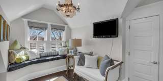 310 Worthington Avenue Gallery 37