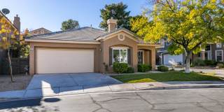 SUMMERLIN BEAUTY*UPGRADED*COMMUNITY POOL*3 BEDROOMS*STAINLESS STEEL APPLIANCES* Gallery 3