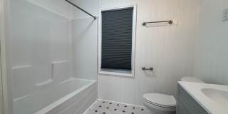 Your perfect 4-bed / 2-beth home in Elizabethton awaits! $2400 Gallery 20