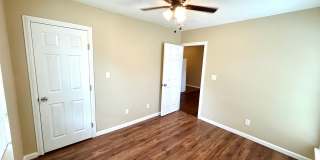 *MOVE IN SPECIAL* 2 Bedroom / 1 Bath Unit Near Lackland AFB! Gallery 9