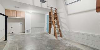 1014 E 38th Street Gallery 26