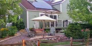 Comfy, 3 Bedroom Modern Home with Solar Power and Lots of Open Living Areas Gallery 1