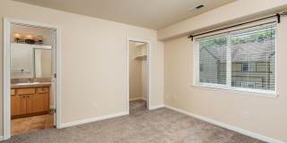 Modern 2 Bedroom Condo Featuring Main Level Bonus Room and Two Ensuite Bedrooms Gallery 25