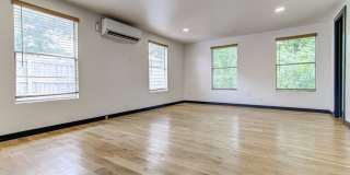 1711 Brentwood St Gallery 6