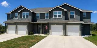 Luxury Living at Hunters Ranch – Now Leasing! Gallery 1